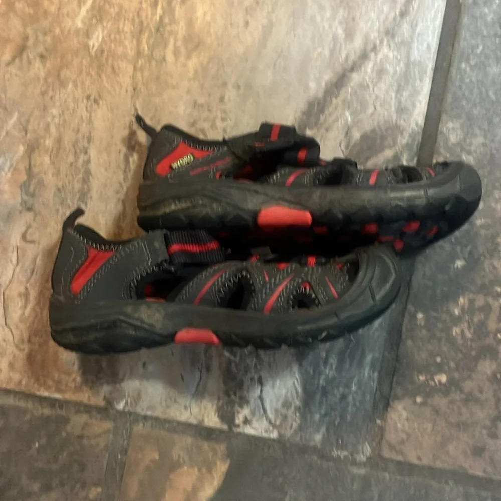 Merrell Kids Black and Red Water Shoes